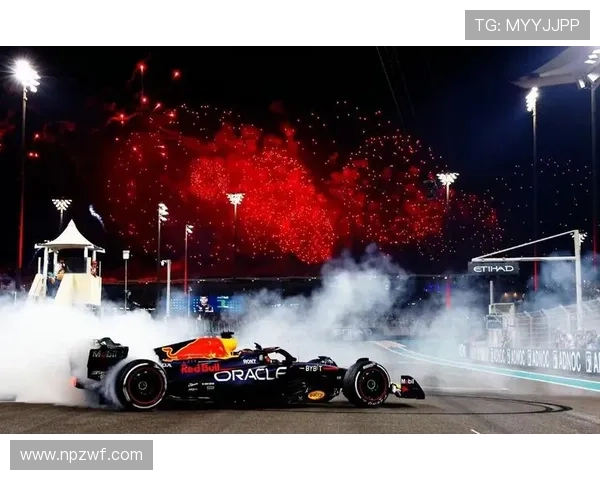 F1赛季激烈对决 汉密尔顿与维斯塔潘争夺冠军宝座进入白热化阶段 F1赛季激烈对决 汉密尔顿与维斯塔潘争夺冠军宝座进入白热化阶段