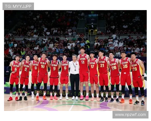 中国男篮逆袭获胜晋级世界杯八强 打破历史纪录展现强大实力