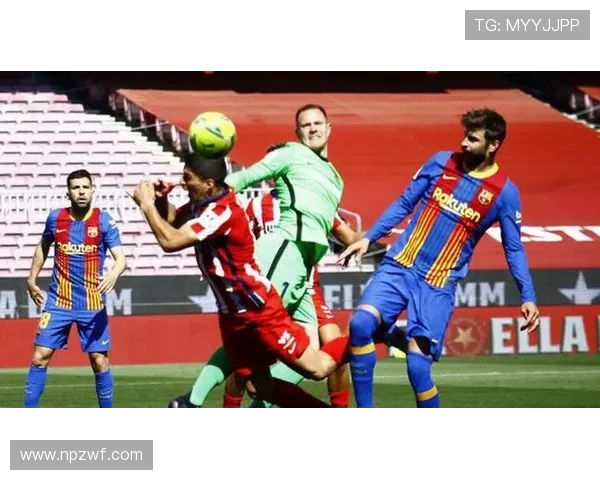 梅西重返巴萨传闻升温 球迷盼望巨星回归引发热议